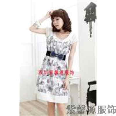 深圳紫馨源服饰 品牌库存服装与折扣女装低价清仓，助力时尚零售